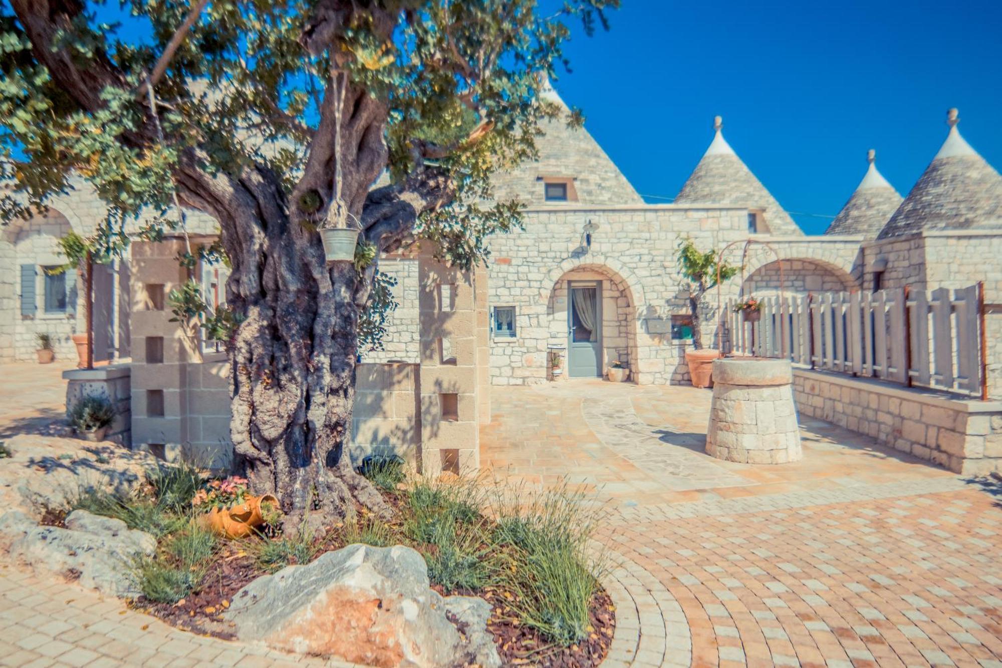 Navolte Trulli E Quiete Villa Locorotondo Exterior foto