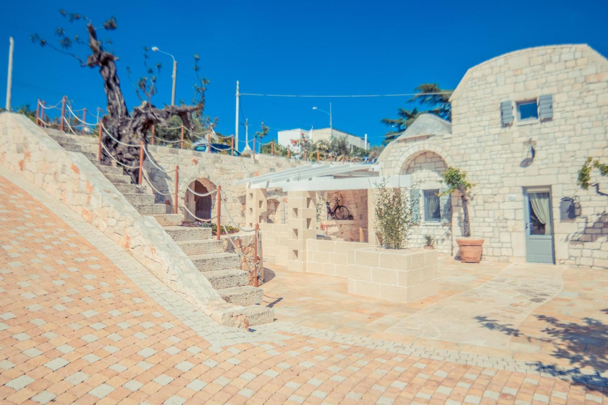 Navolte Trulli E Quiete Villa Locorotondo Exterior foto